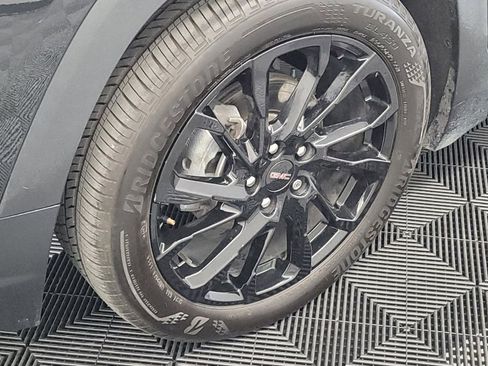 Used 2024 GMC Terrain SLE w/ Elevation Edition image 31