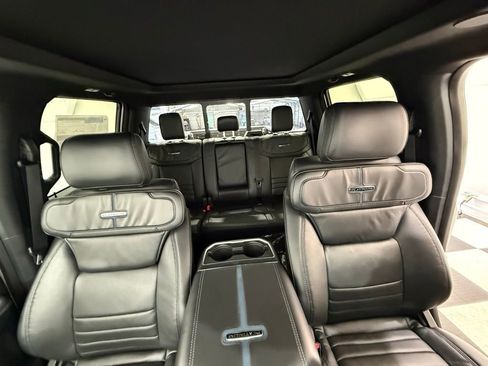 New 2026 Ford F450 Platinum w/ FX4 Off-Road Package image 31