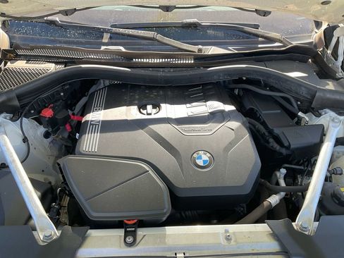 Used 2023 BMW X4 xDrive30i image 32