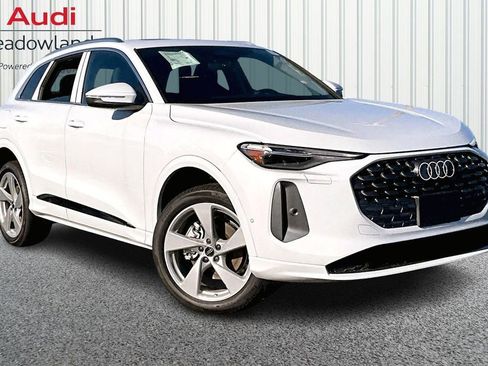 New 2025 Audi Q5 Premium Plus image 2