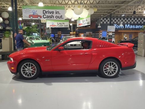 Used 2012 Ford Mustang GT Premium w/ GT Coupe Accessory Pkg 5 RWD image 12