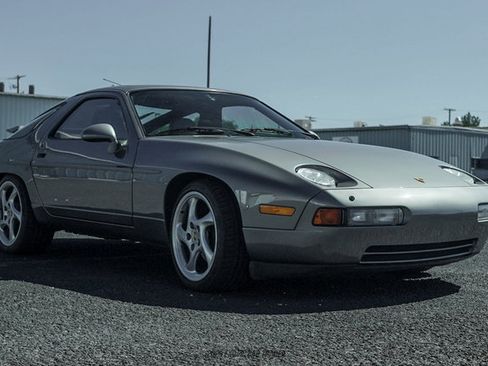 Used 1988 Porsche 928 S4 RWD image 12