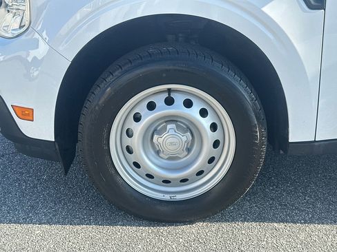 Used 2022 Ford Maverick XL image 11