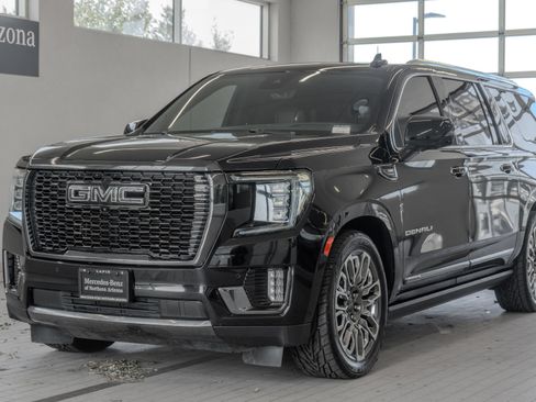 Used 2024 GMC Yukon XL Denali Ultimate AWD/4WD image 25