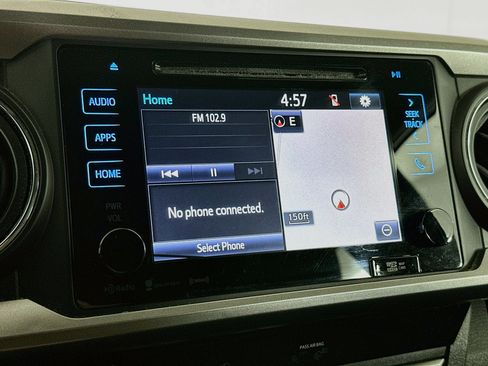 Used 2018 Toyota Tacoma SR5 RWD image 21