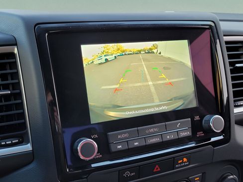 Used 2024 Nissan Frontier SL w/ Technology Package image 20