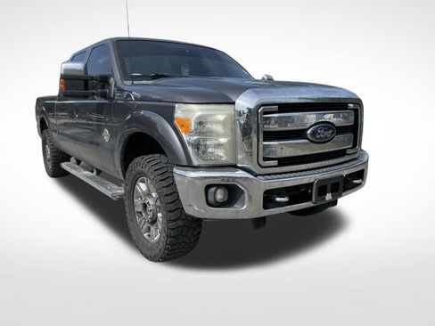 Used 2015 Ford F250 Lariat w/ Chrome Package AWD/4WD image 2