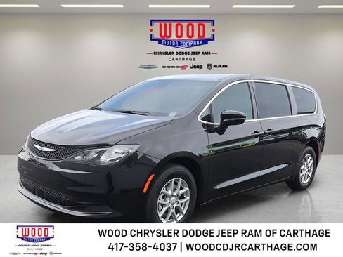 New 2026 Chrysler Voyager LX FWD image 7