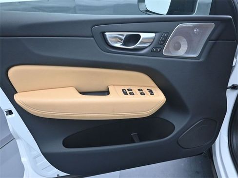 Used 2024 Volvo XC60 T8 Ultimate w/ Protection Package Premier image 13