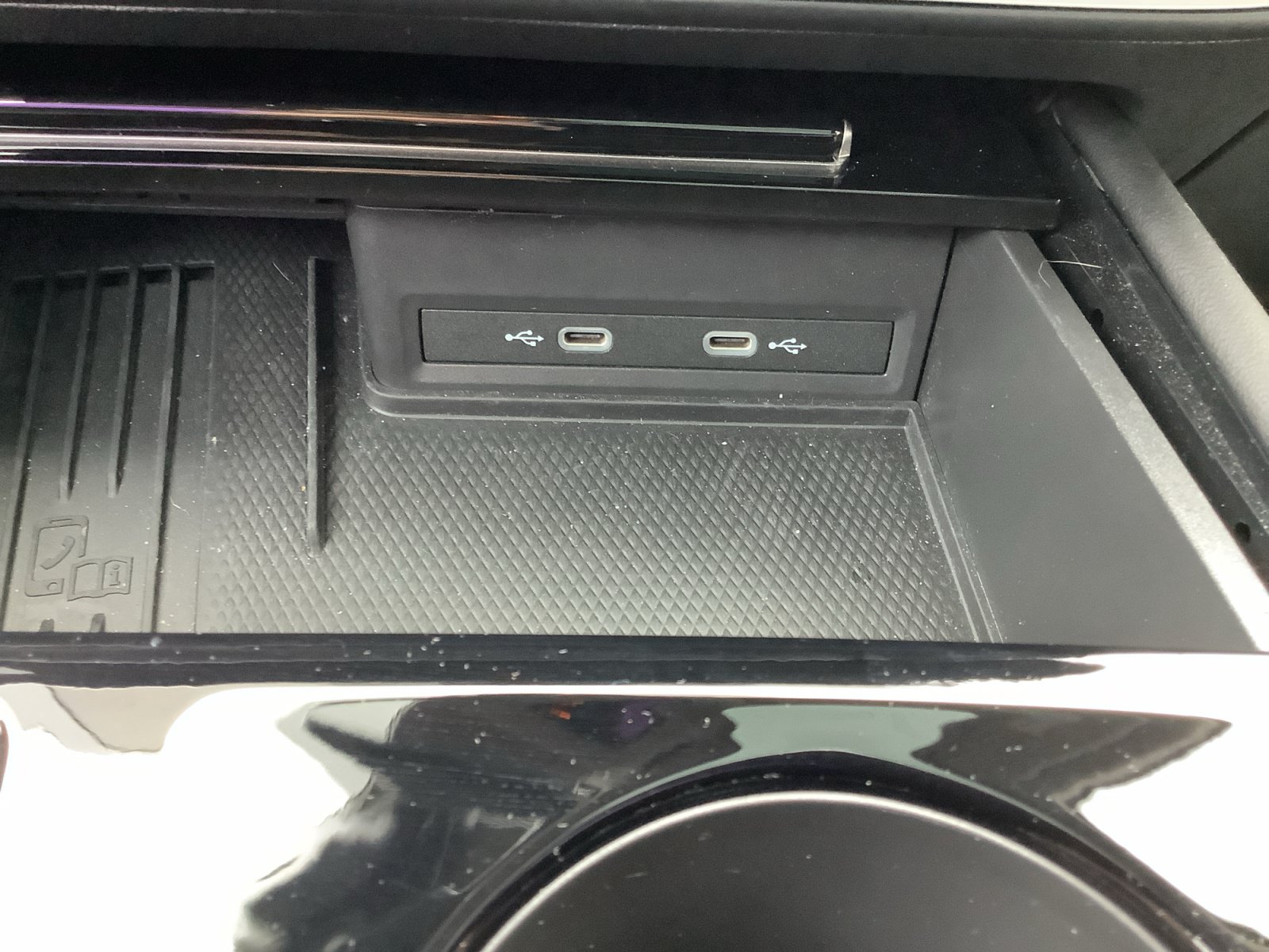 New 2025 Volkswagen Atlas SE FWD image 21