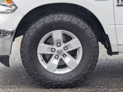 Used 2020 RAM 1500 Classic SLT image 11