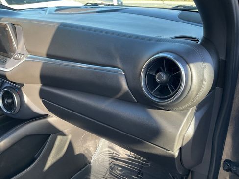 Used 2021 Chevrolet Blazer LT image 59