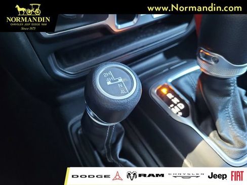 Used 2024 Jeep Wrangler Unlimited Sport AWD/4WD image 13
