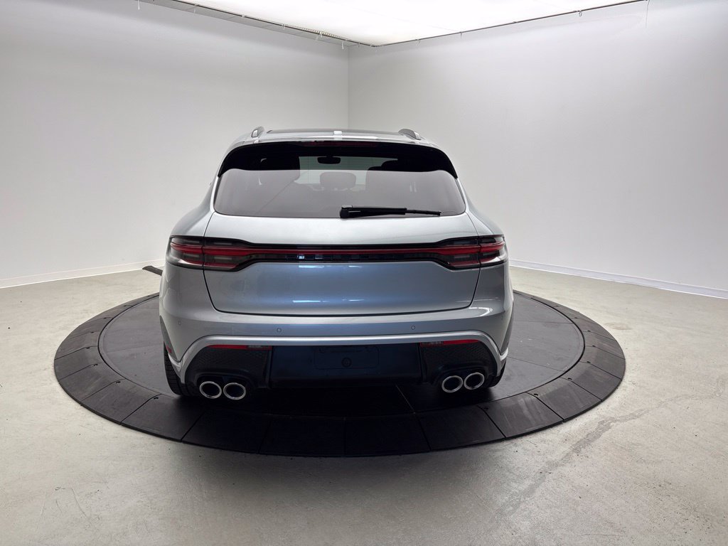 Certified 2023 Porsche Macan AWD/4WD image 6