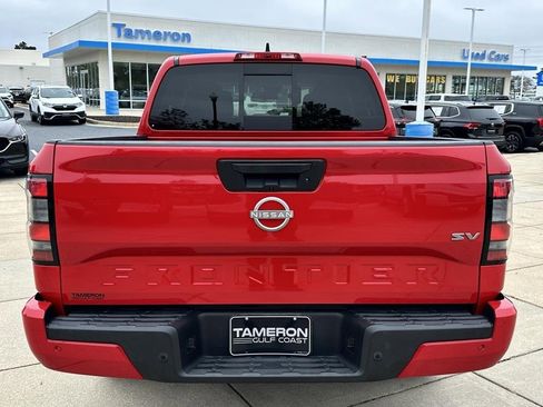 Used 2023 Nissan Frontier SV w/ SV Convenience Package image 3