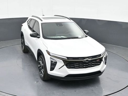 New 2026 Chevrolet Trax RS w/ Sunroof Package FWD image 62