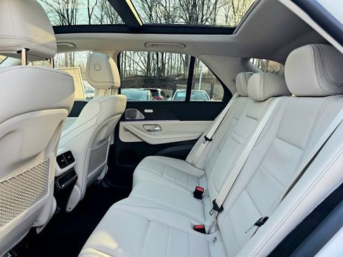 New 2026 Mercedes-Benz GLE 450 4MATIC image 19