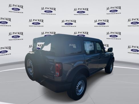 New 2025 Ford Bronco image 5