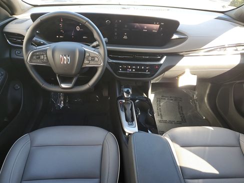 Used 2025 Buick Envista Avenir image 13
