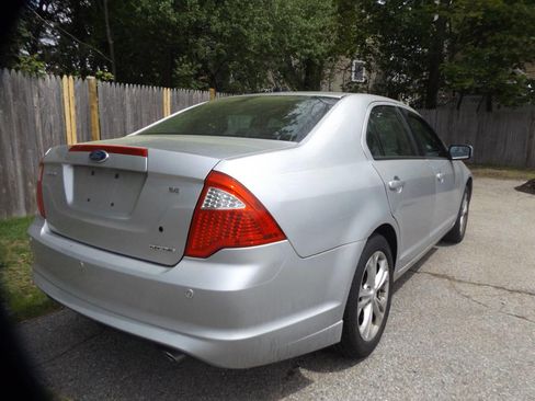 Used 2012 Ford Fusion SE FWD image 3