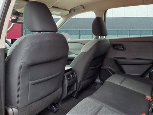 Certified 2021 Nissan Rogue S image 12