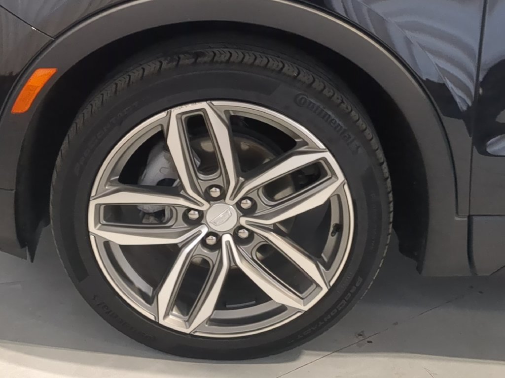 Used 2023 Cadillac XT4 Sport AWD/4WD image 17