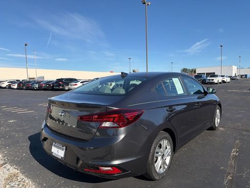 Used 2020 Hyundai Elantra SEL image 5