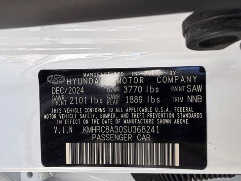 New 2025 Hyundai Venue SEL FWD image 28