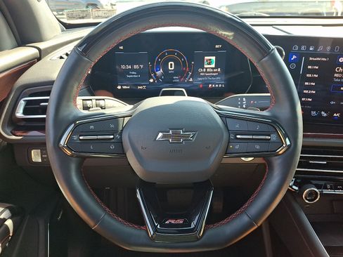 Used 2024 Chevrolet Traverse RS AWD/4WD image 21
