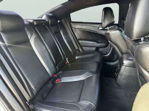 Used 2019 Dodge Charger SXT w/ Plus Group image 38