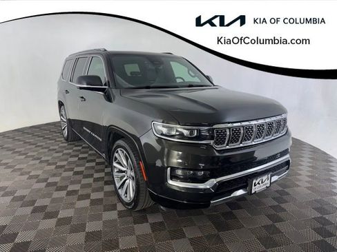 Used 2023 Jeep Grand Wagoneer Series II AWD/4WD image 1