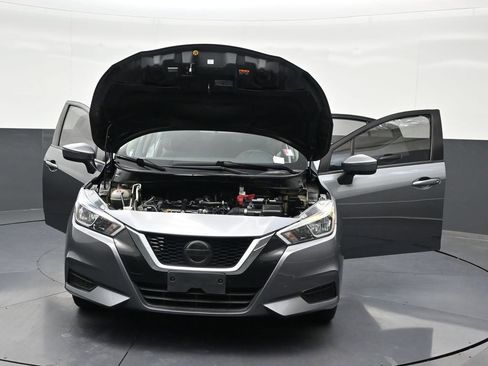 Used 2021 Nissan Versa SV FWD image 31