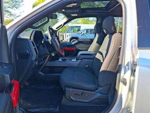 Used 2019 Ford F150 XLT w/ Equipment Group 302A Luxury AWD/4WD image 19