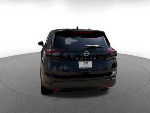 Used 2026 Nissan Rogue SV FWD image 12