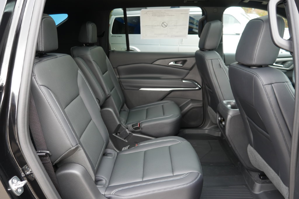 New 2027 Chevrolet Traverse LT AWD/4WD image 13