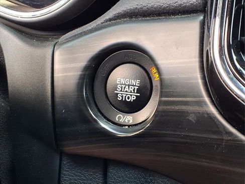 Used 2020 Jeep Grand Cherokee Altitude image 25