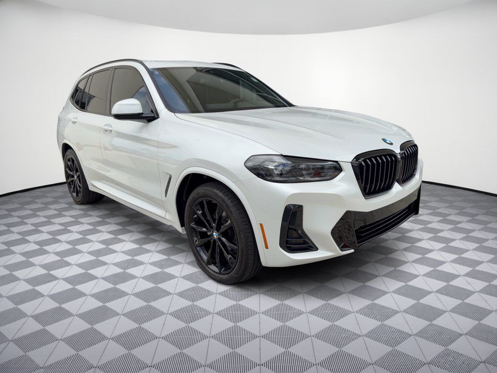 Used 2024 BMW X3 sDrive30i w/ Premium Package RWD image 7