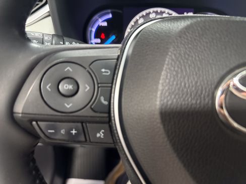 Used 2019 Toyota RAV4 Limited AWD/4WD image 21