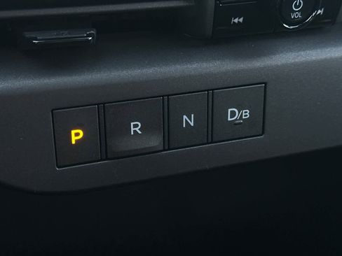 New 2026 Nissan Leaf image 22