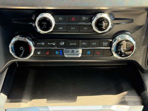 New 2026 Ford F350 Platinum w/ Platinum Plus Package image 35