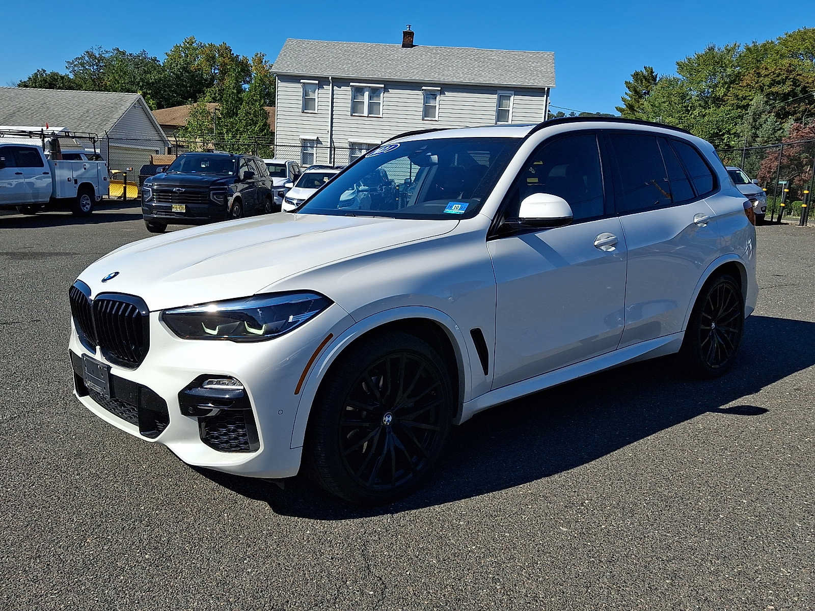 Used 2021 BMW X5 xDrive40i w/ M Sport Package AWD/4WD image 2