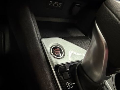 Used 2025 Nissan Altima 2.5 SV FWD image 15