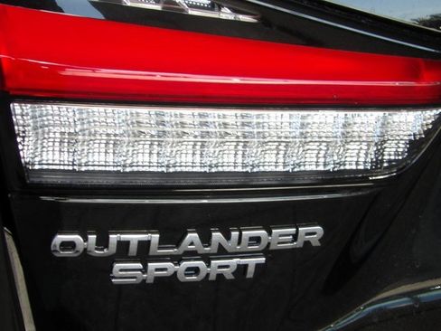 New 2025 Mitsubishi Outlander Sport SE image 8