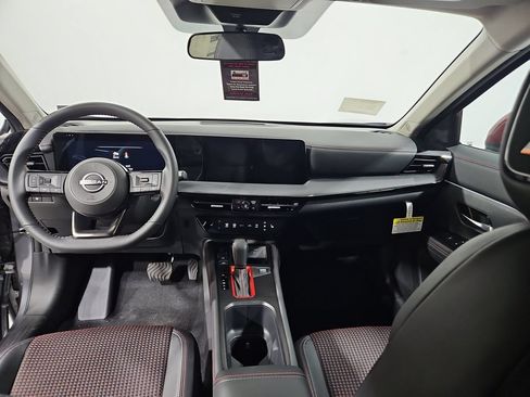 New 2026 Nissan Kicks SR w/ SR Premium Package AWD/4WD image 12