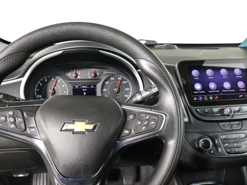 Used 2024 Chevrolet Malibu LT image 16