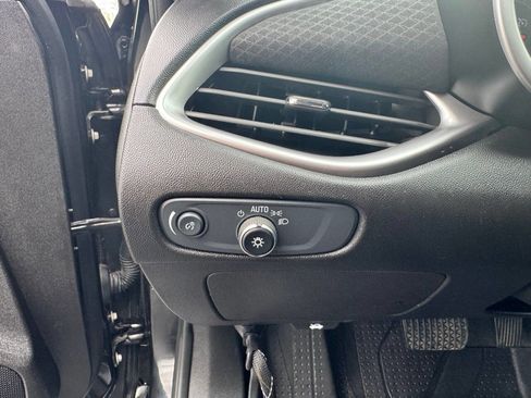 Used 2025 Chevrolet Malibu LT FWD image 15