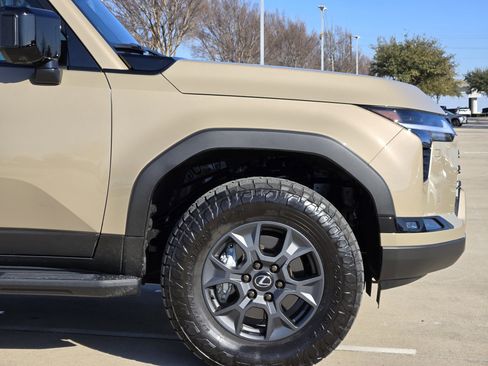 Certified 2025 Lexus GX 550 Overtrail+, Mark Levinson Audi image 7