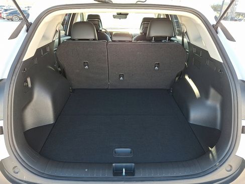 Used 2023 Kia Sportage EX image 29