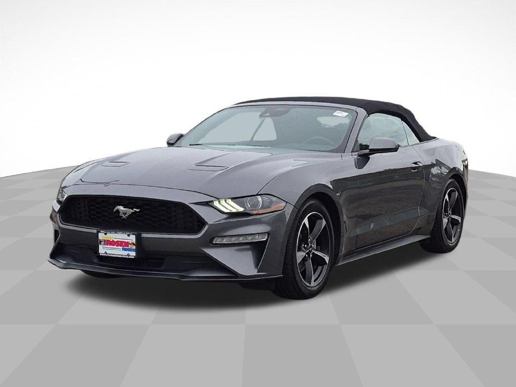 Used 2022 Ford Mustang Convertible RWD image 7