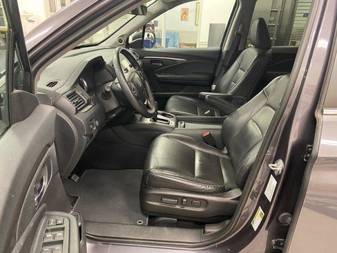 Used 2019 Honda Ridgeline RTL image 9
